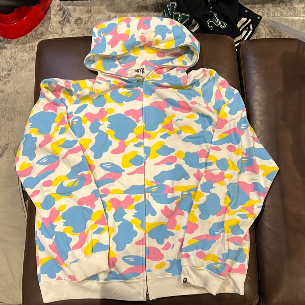 Men’s a bathing ape full zip up sweater